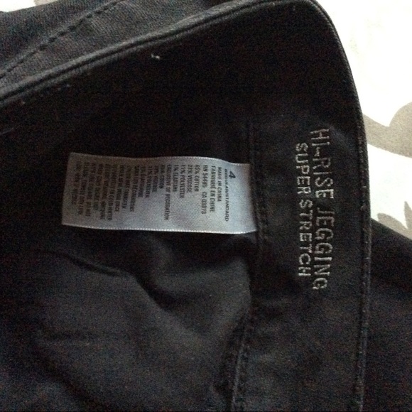 Black American Eagle Hi-Rise Jeggings: Size 4 - Picture 8 of 8